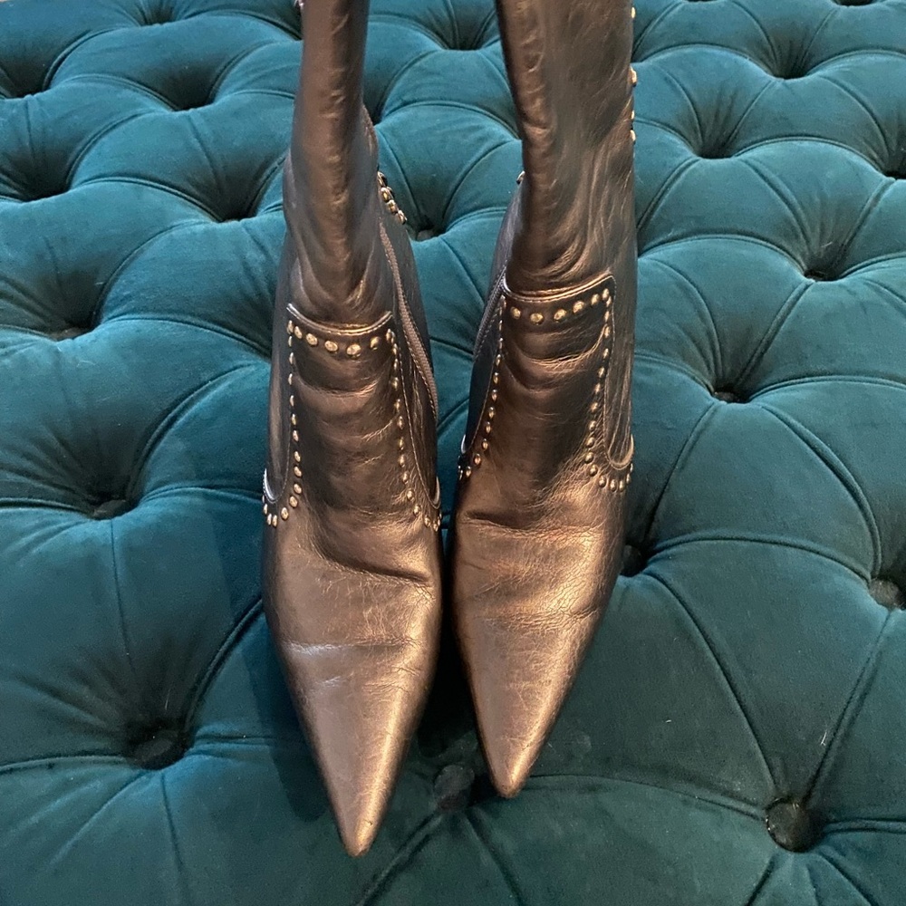 Colin Stuart boot with embellishment - Picture 2 of 8